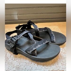 Chaco Sport Sandals Size 4 Youth Kids Unisex Black  Pink Adjustable Straps